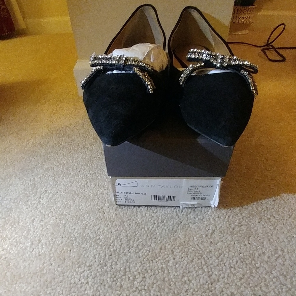 Ann Taylor Lorelai Crystal Bow Flat